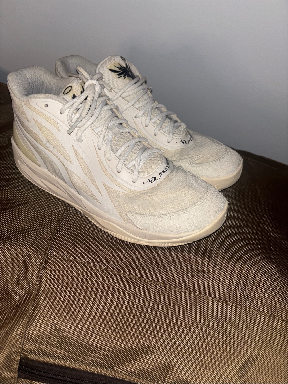 PUMA Lamelo Ball MB.02 Whispers Off-white Men’s Size 9.5